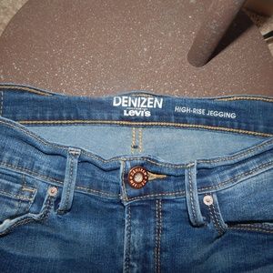 Denizen From Levi's High Rise Jeggings